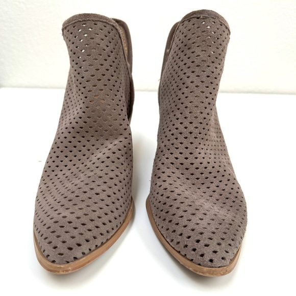 Lucky Brand Perforated Suede Bootie Size 7 Beige Tan - Picture 5 of 7